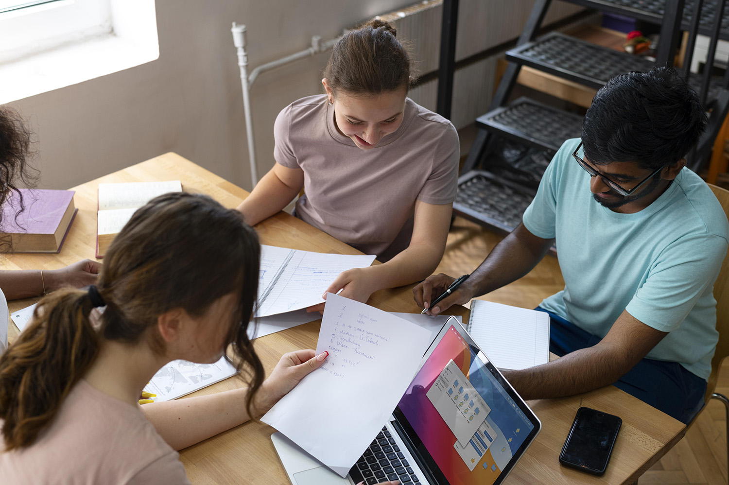 college-mates-studying-together1